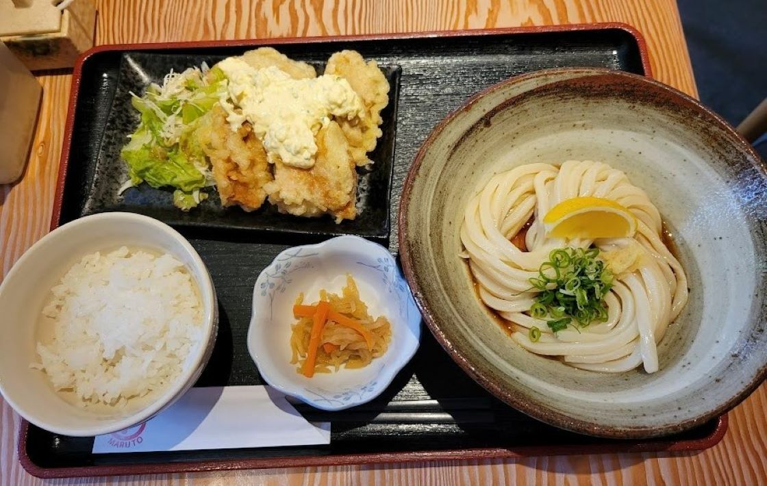 【大阪市】駅スグのカラッとサクッと軽いチキン南蛮とぶっかけ