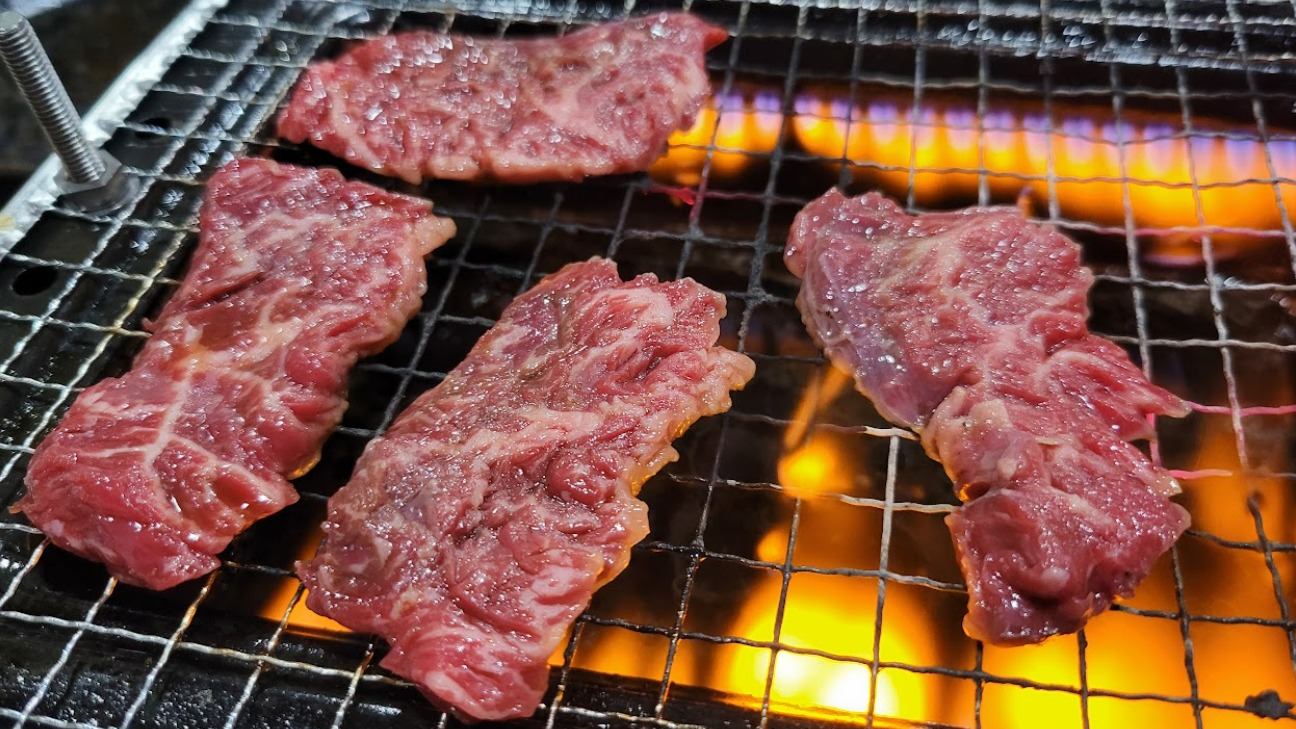 大阪市】安い！旨い！柔らかい！京橋の絶品ホルモン！焼肉！脂が甘い