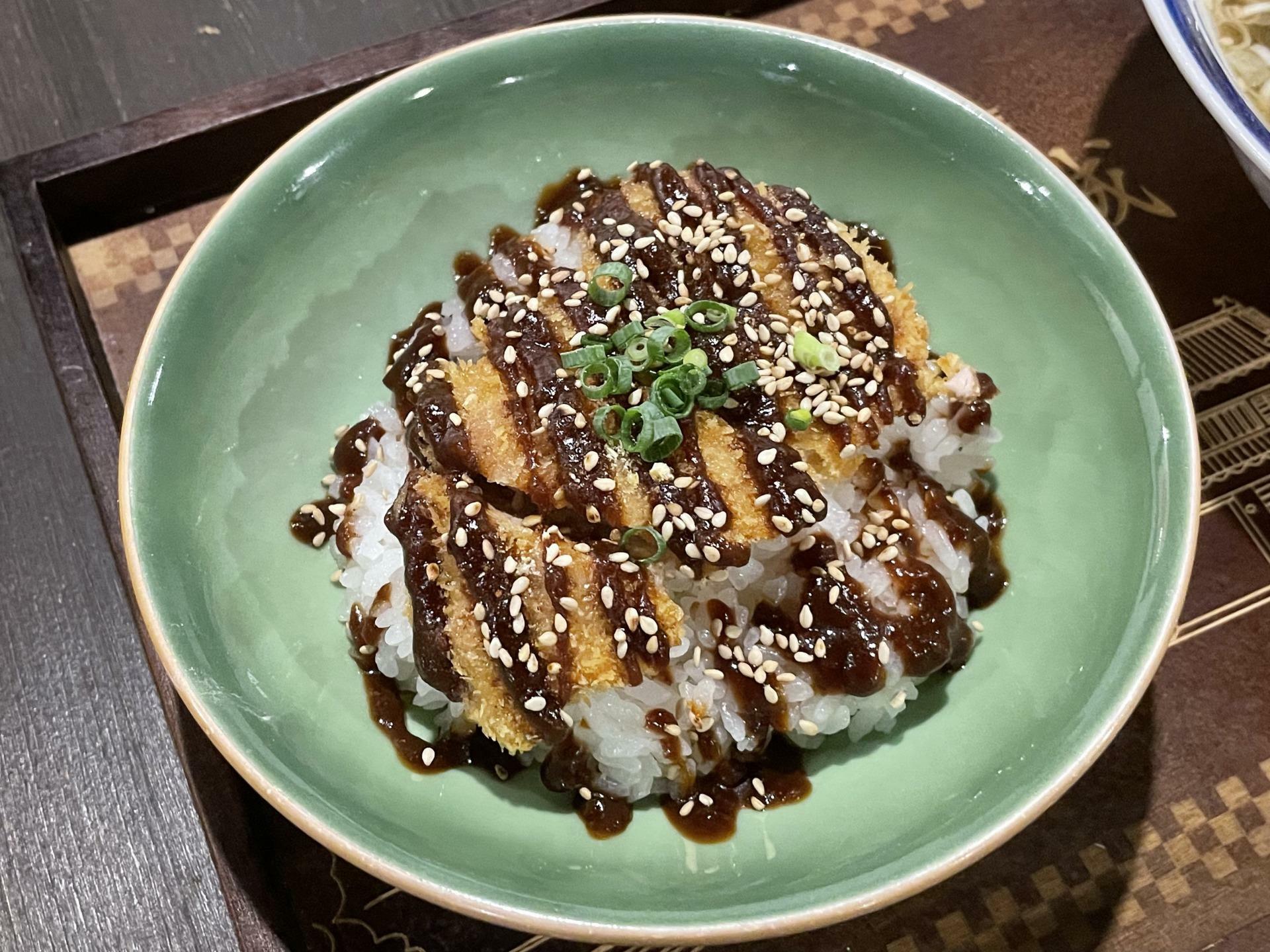 信州味噌カツ丼