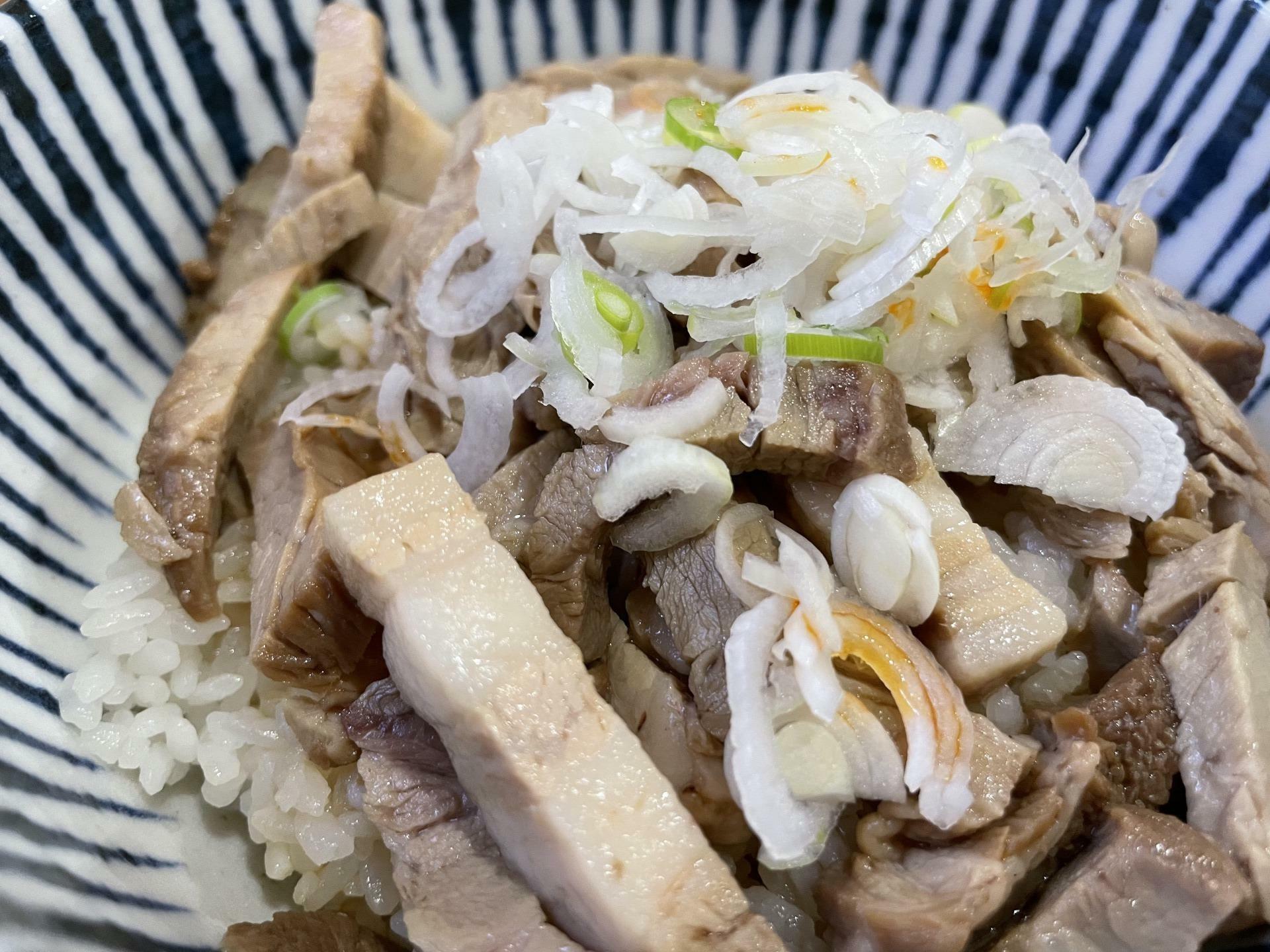 チャーシュー丼