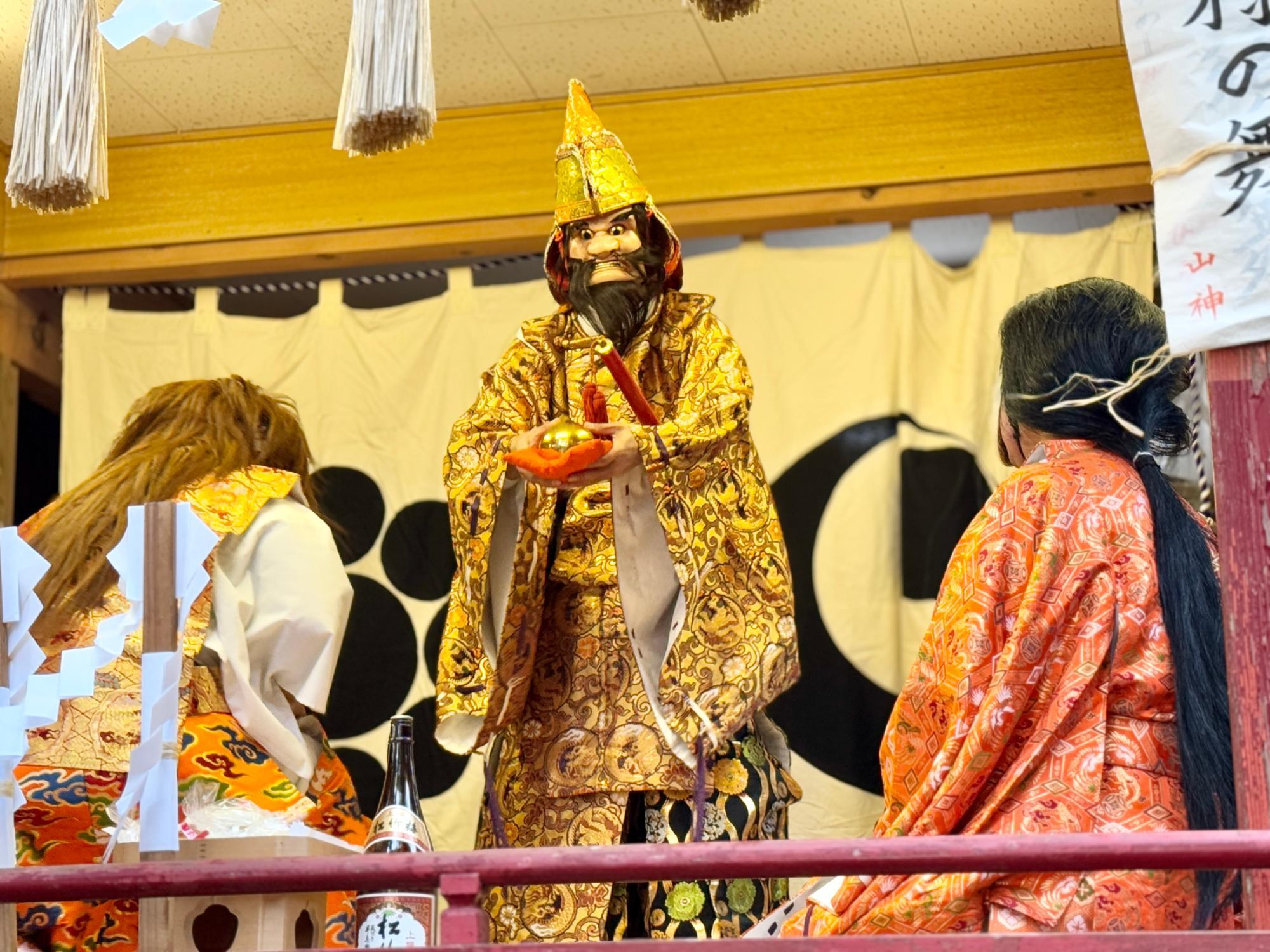 絶妙なデザイン 八千代市】神楽と餅まき、迫力の湯立て神事がスゴかった！「七百 バーベキュー・調理用品
