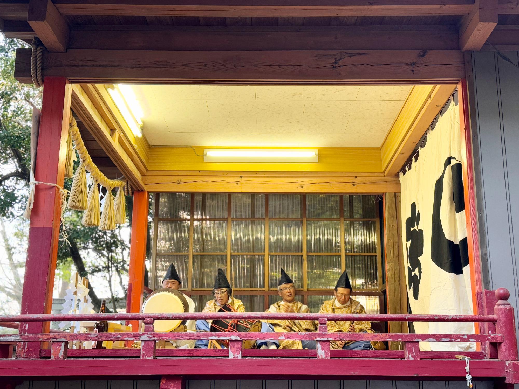 八千代市】神楽と餅まき、迫力の湯立て神事がスゴかった！「七百