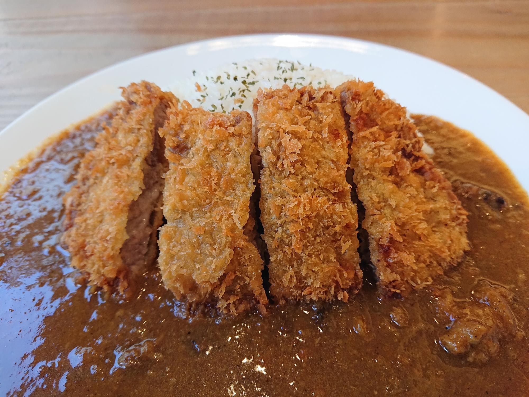 スパイスカツカレー950円