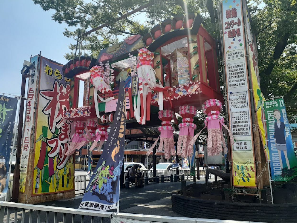 開催目前の蕨駅西口ロータリー