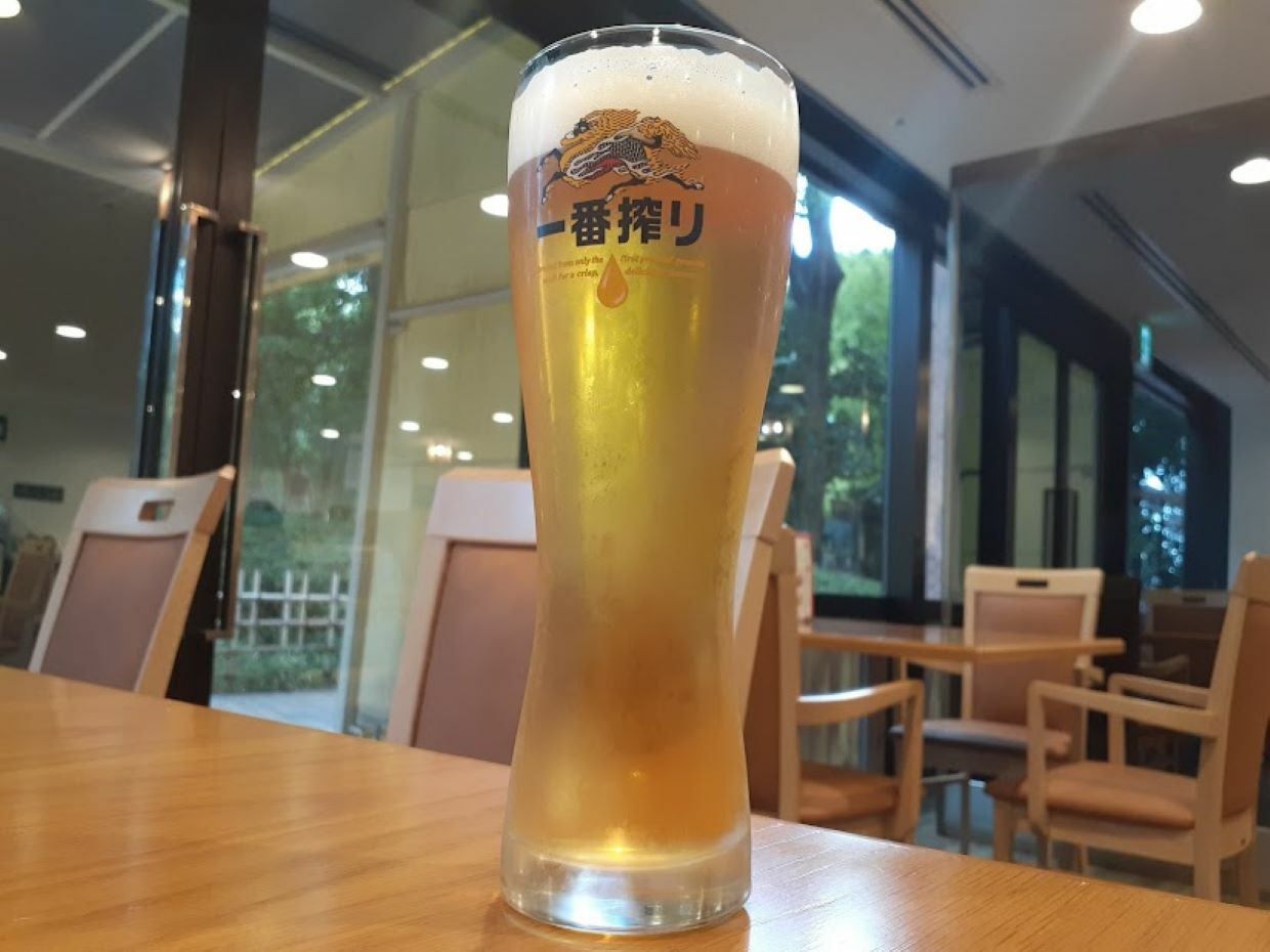 グラス生ビール　550円(税込)