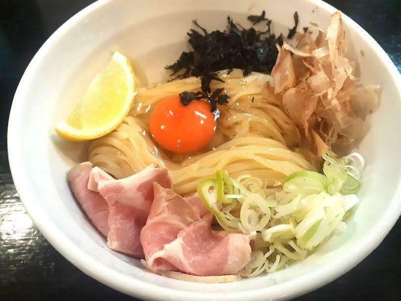 人気の「TKM（冷やし卵かけ麺）」