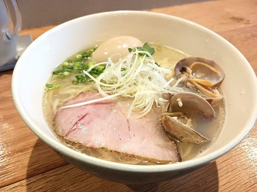 アサリ塩ラーメン 味玉付き　1,200円(税込)