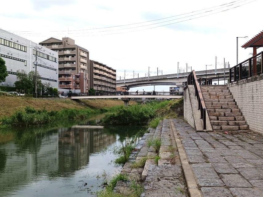 北戸田駅から徒歩3分の笹目川沿い