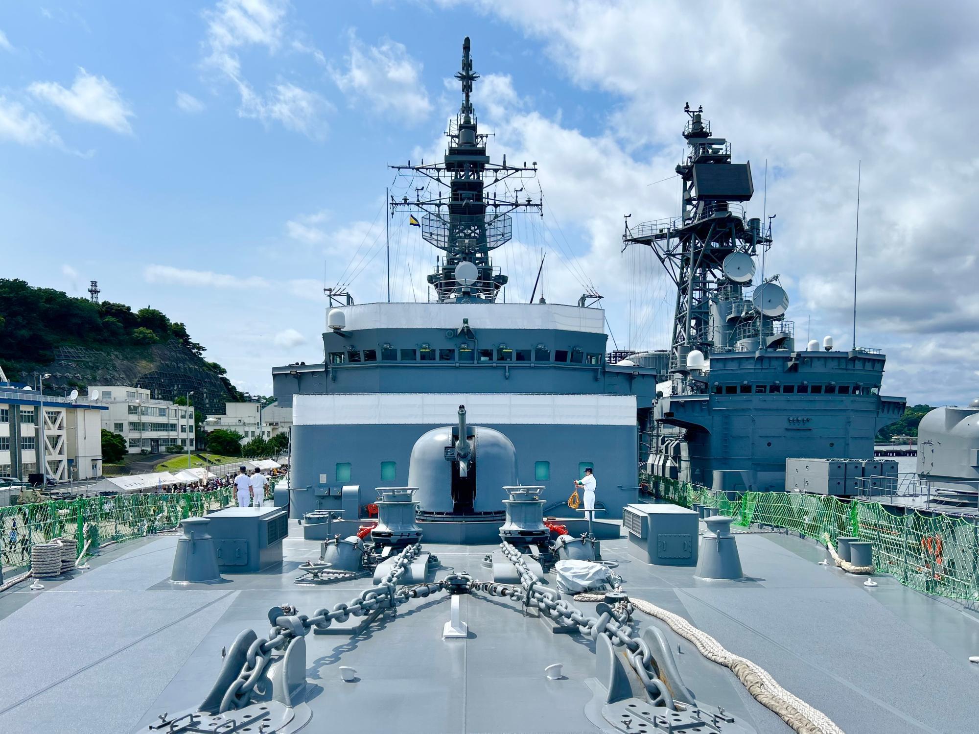 横須賀基地海上自衛隊、米軍 ご同練習1944USN 記念品 jmsdf1.jpg?itok=b_WXPVTL