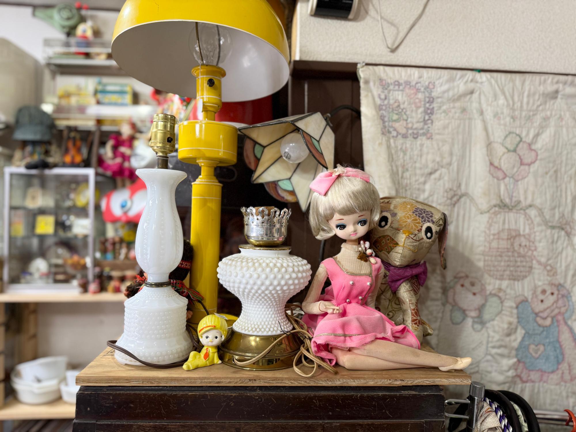 子供のみ 古い写真 約100枚 ヴィンテージ アンティーク かんかん照りの暑い平日。 小さなワンコがやってきたので