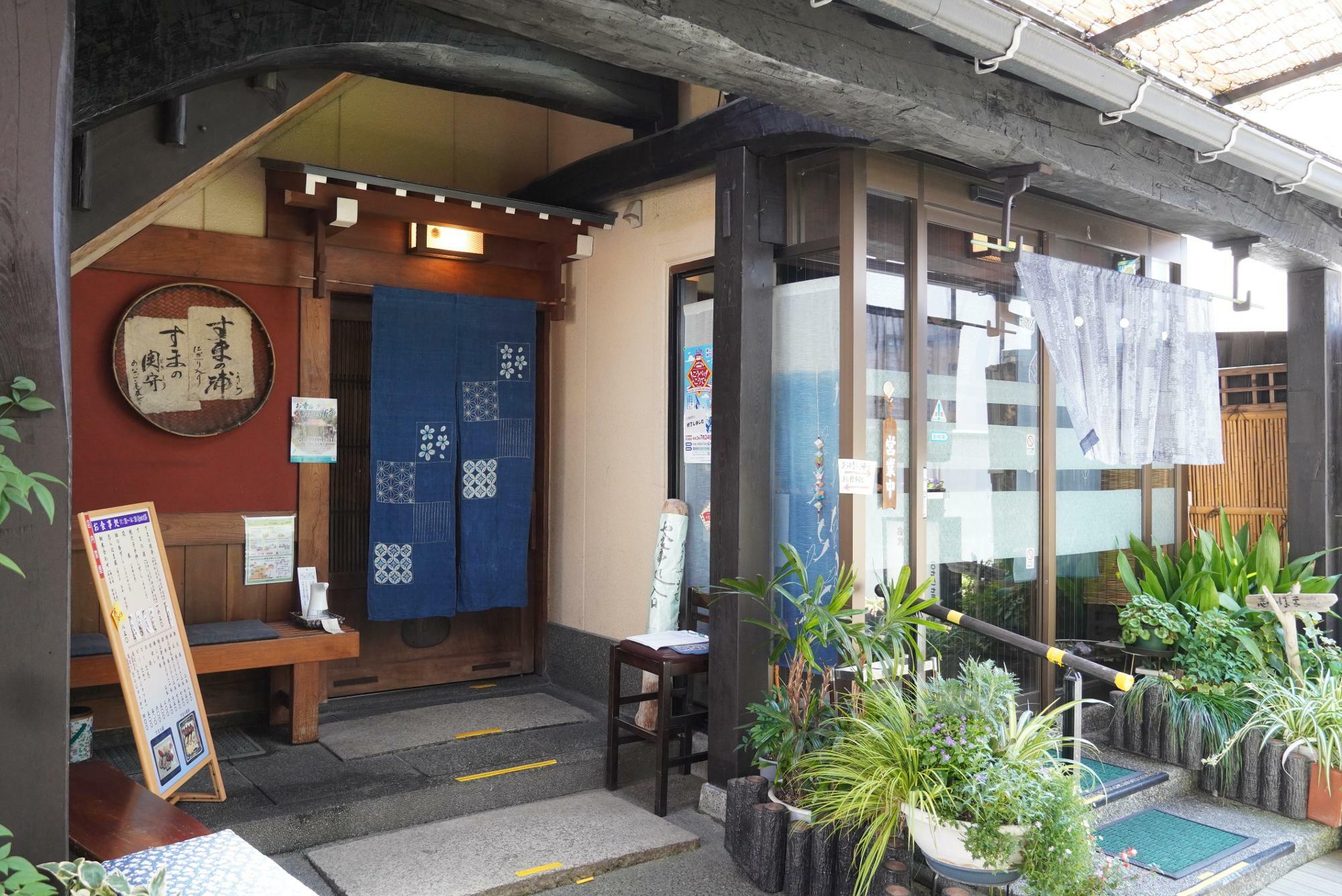 店の入り口