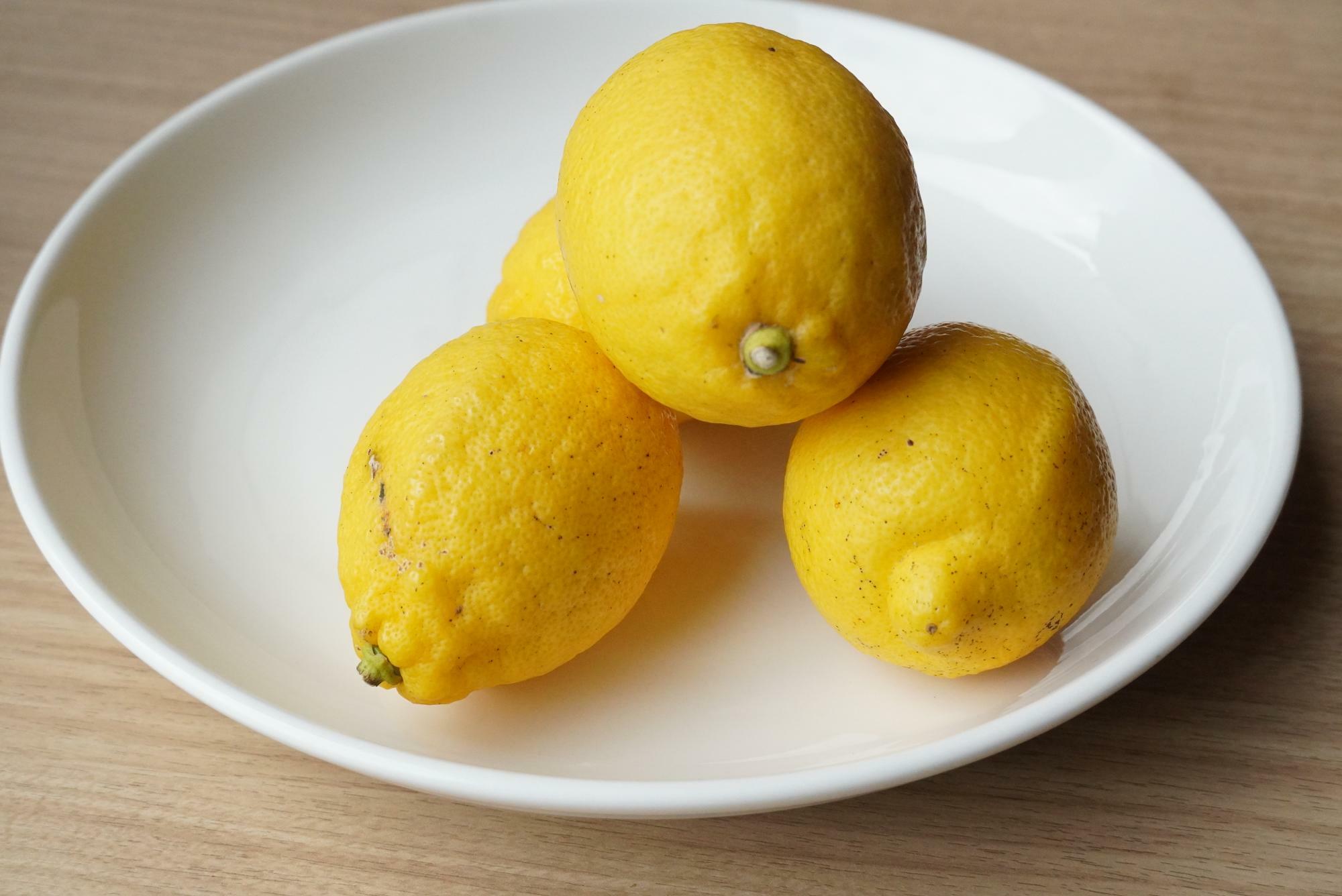 三重県の農家から取り寄せるレモン
