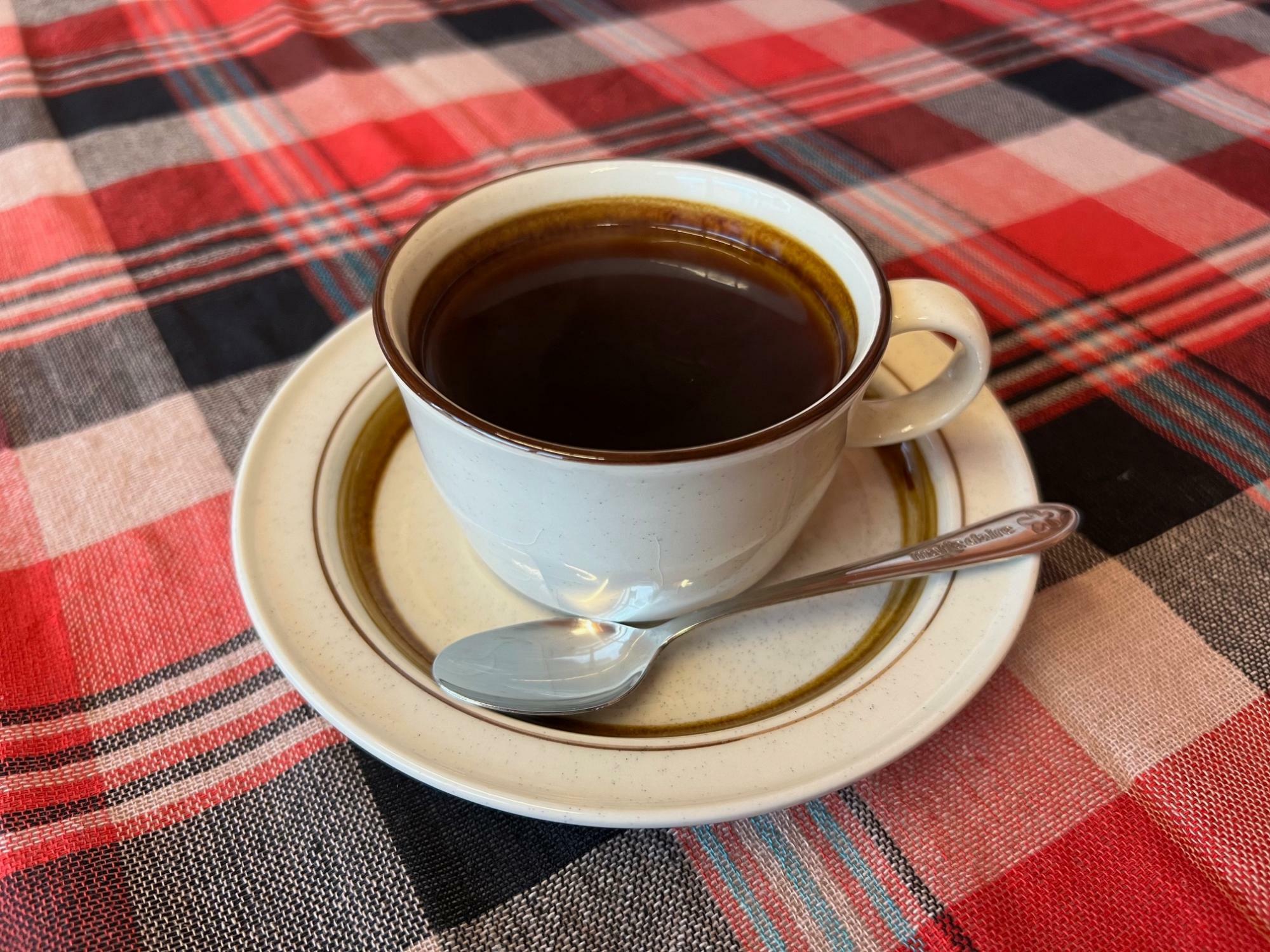 「コーヒー」「紅茶」各400円