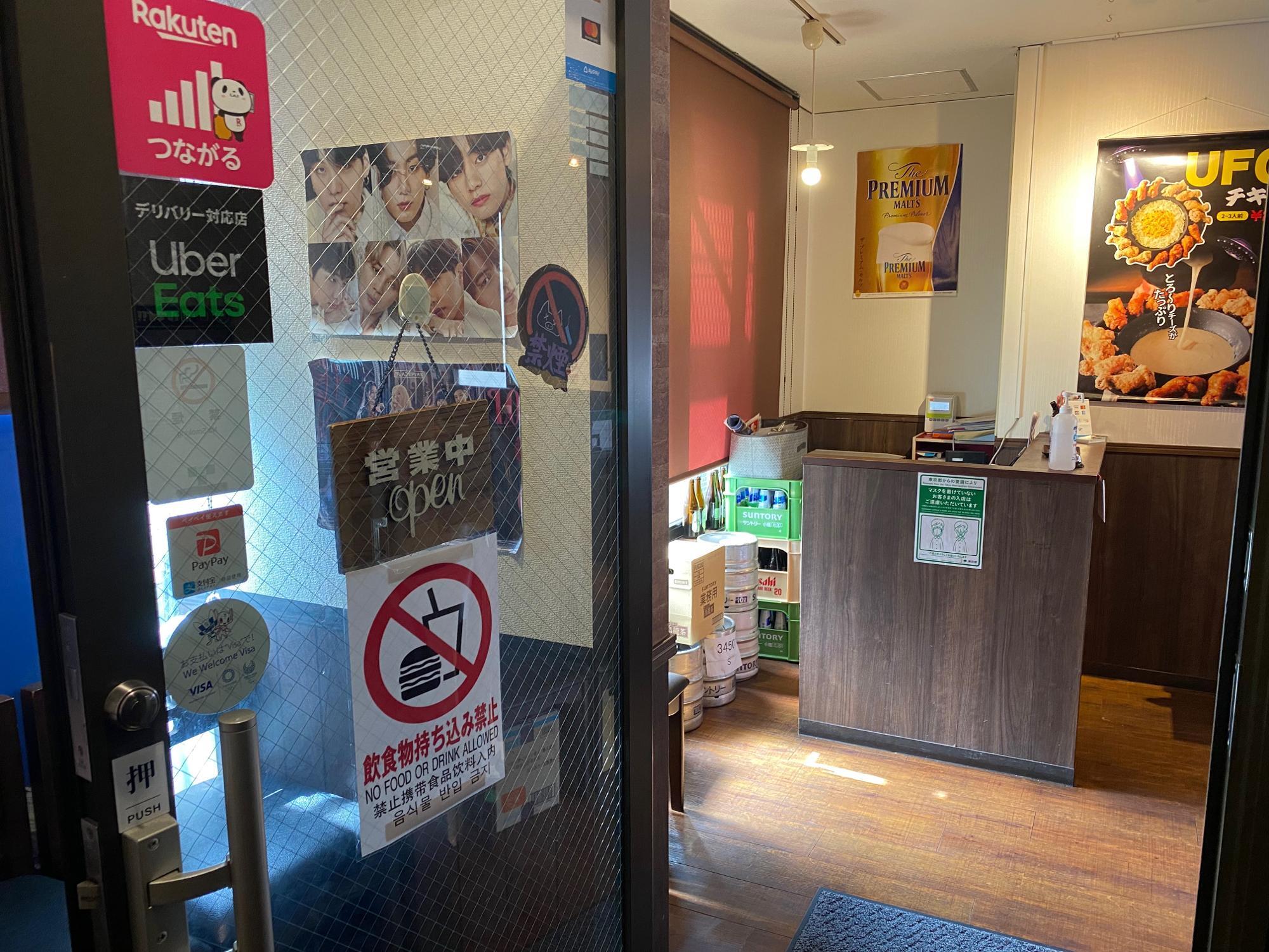 ３階店舗入り口