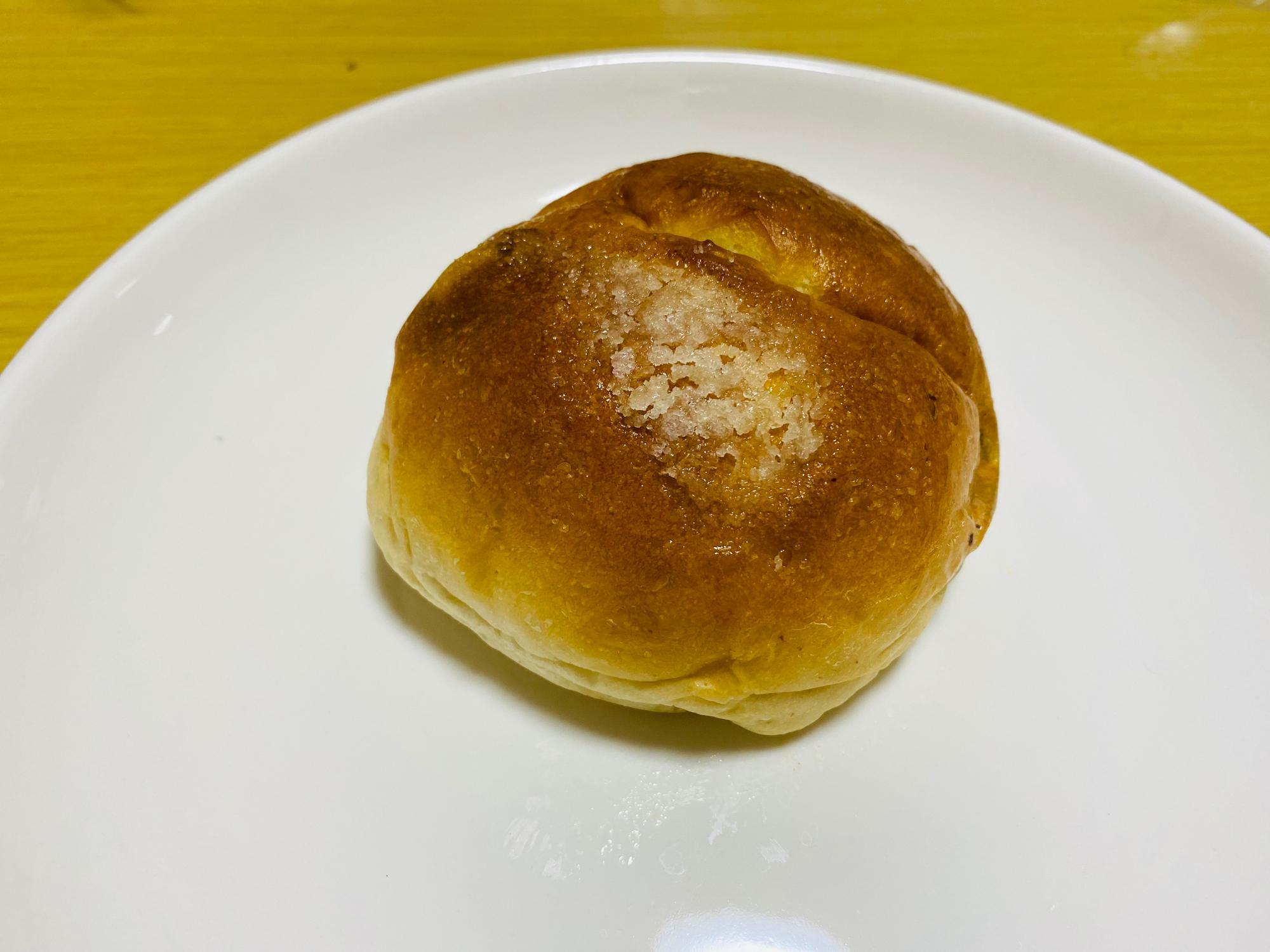 ぶどうパン（180円）