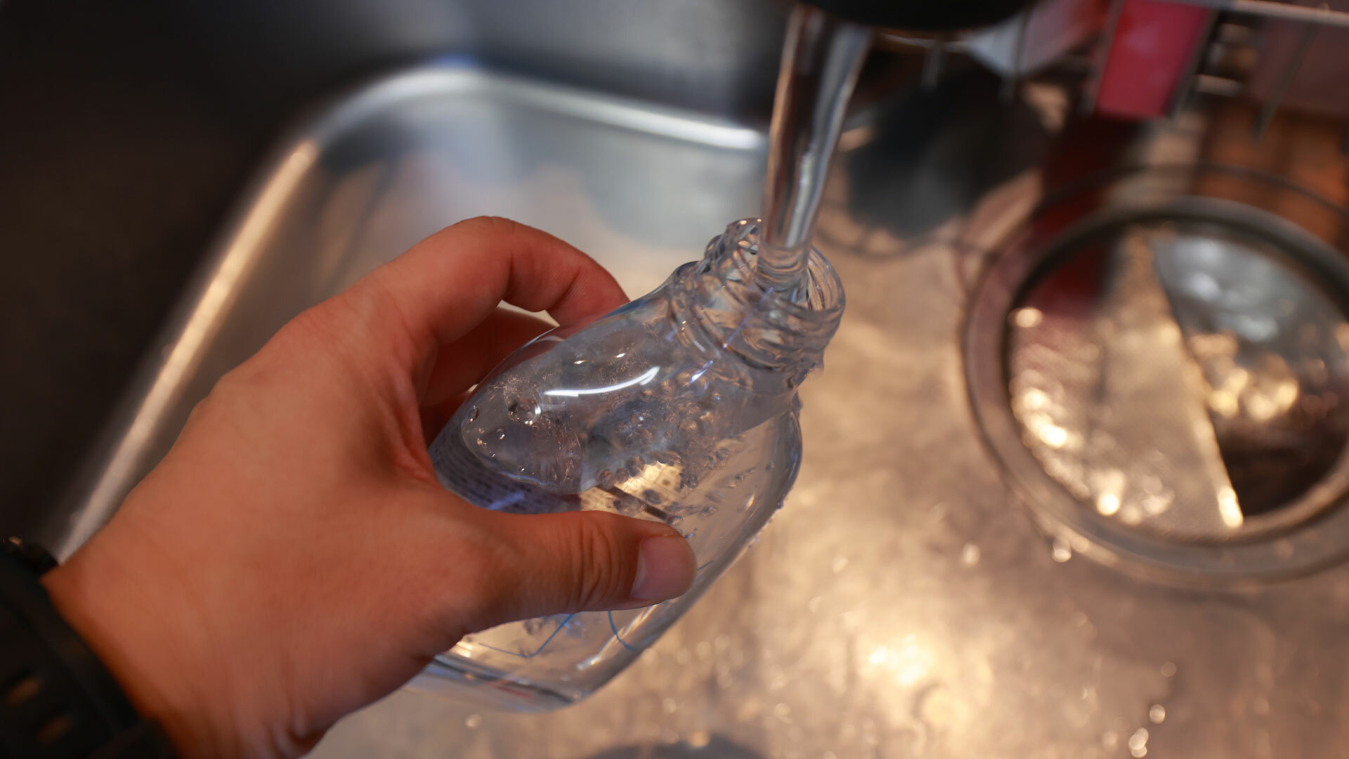 自宅の水道水でお水を補充