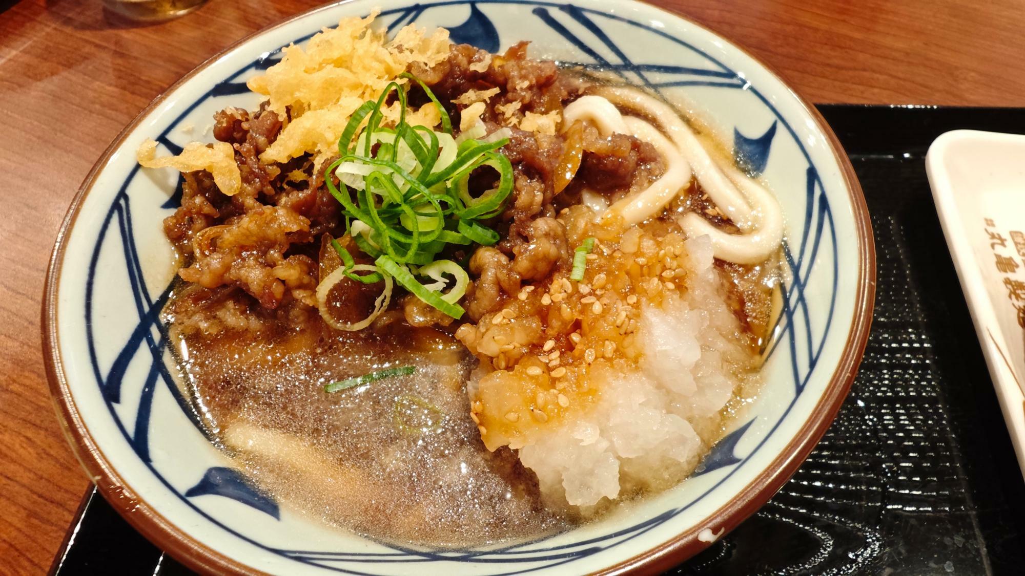 鬼おろし肉ぶっかけうどん　並840円