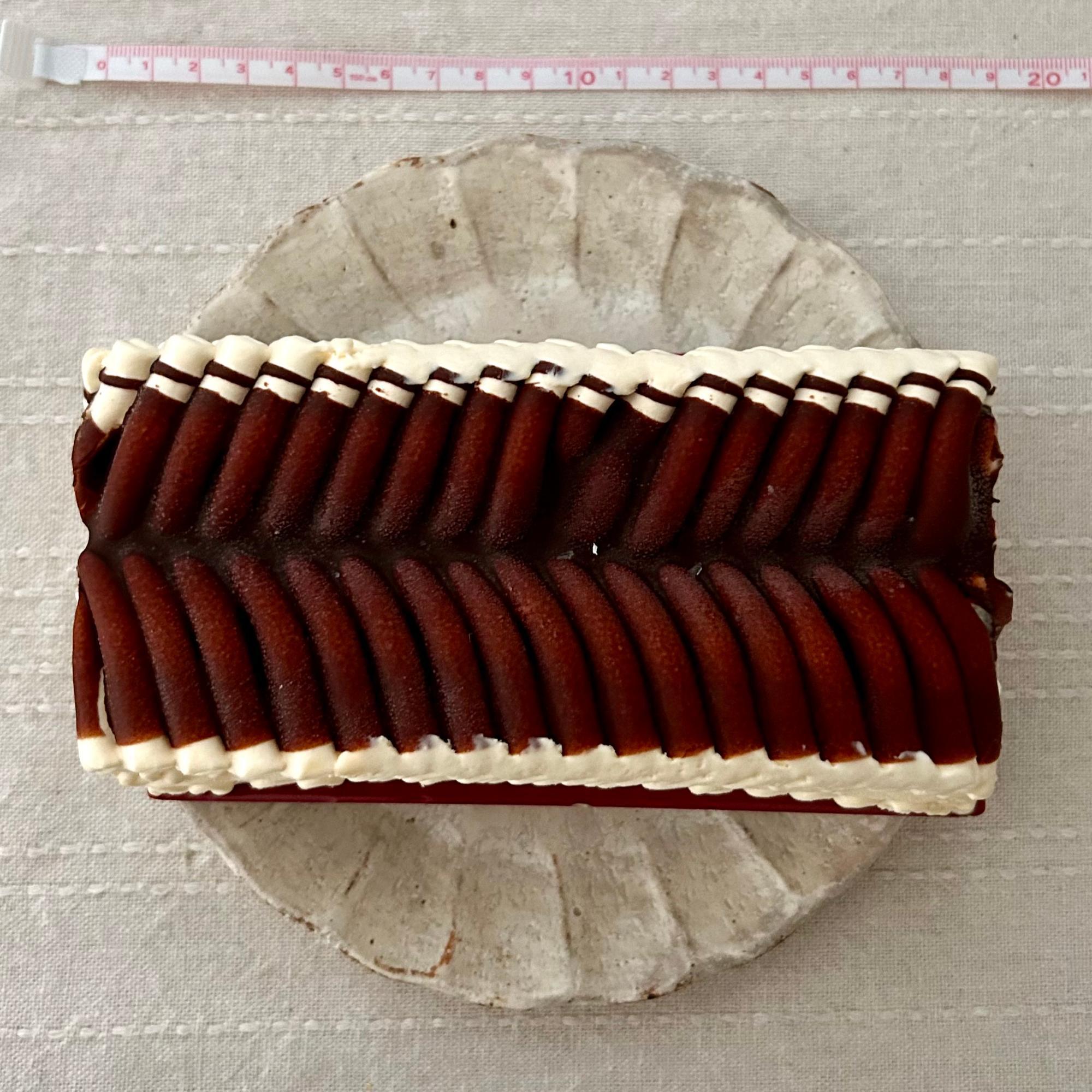 セブン】カップアイスでは味わえない醍醐味!ケーキタイプの セブン】カップアイスでは味わえない醍醐味!ケーキタイプの