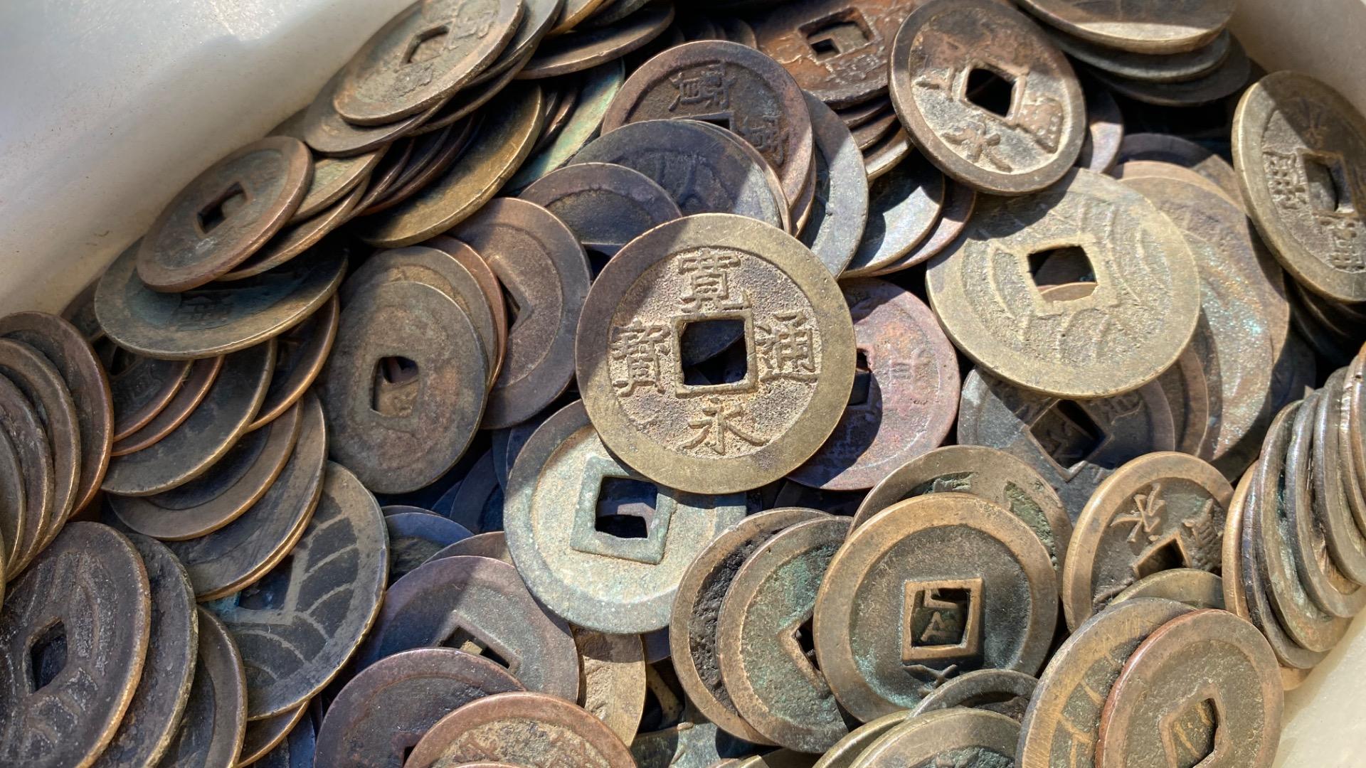 遺品から古銭が出てきたので旧札と記念硬貨の価値を