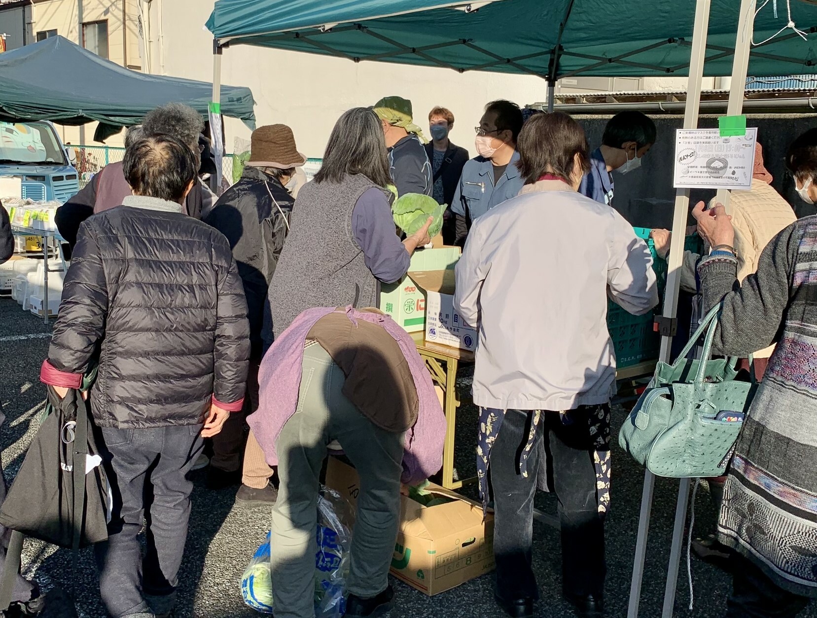 大繁盛の野菜売り場