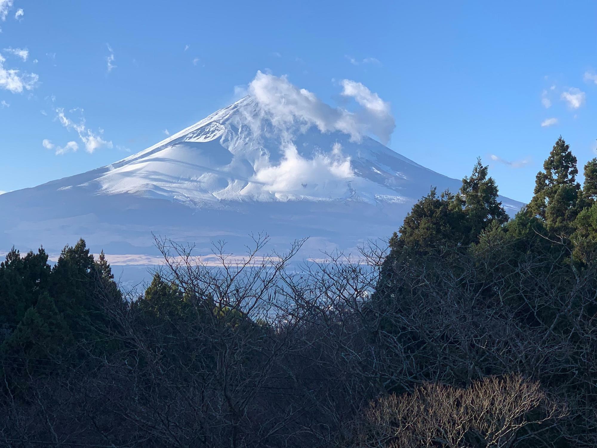 正面には富士山が！
