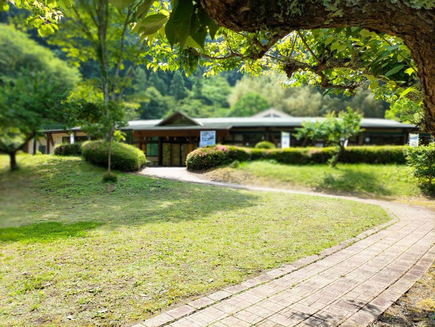 会場の新稲子川温泉ユー・トリオ