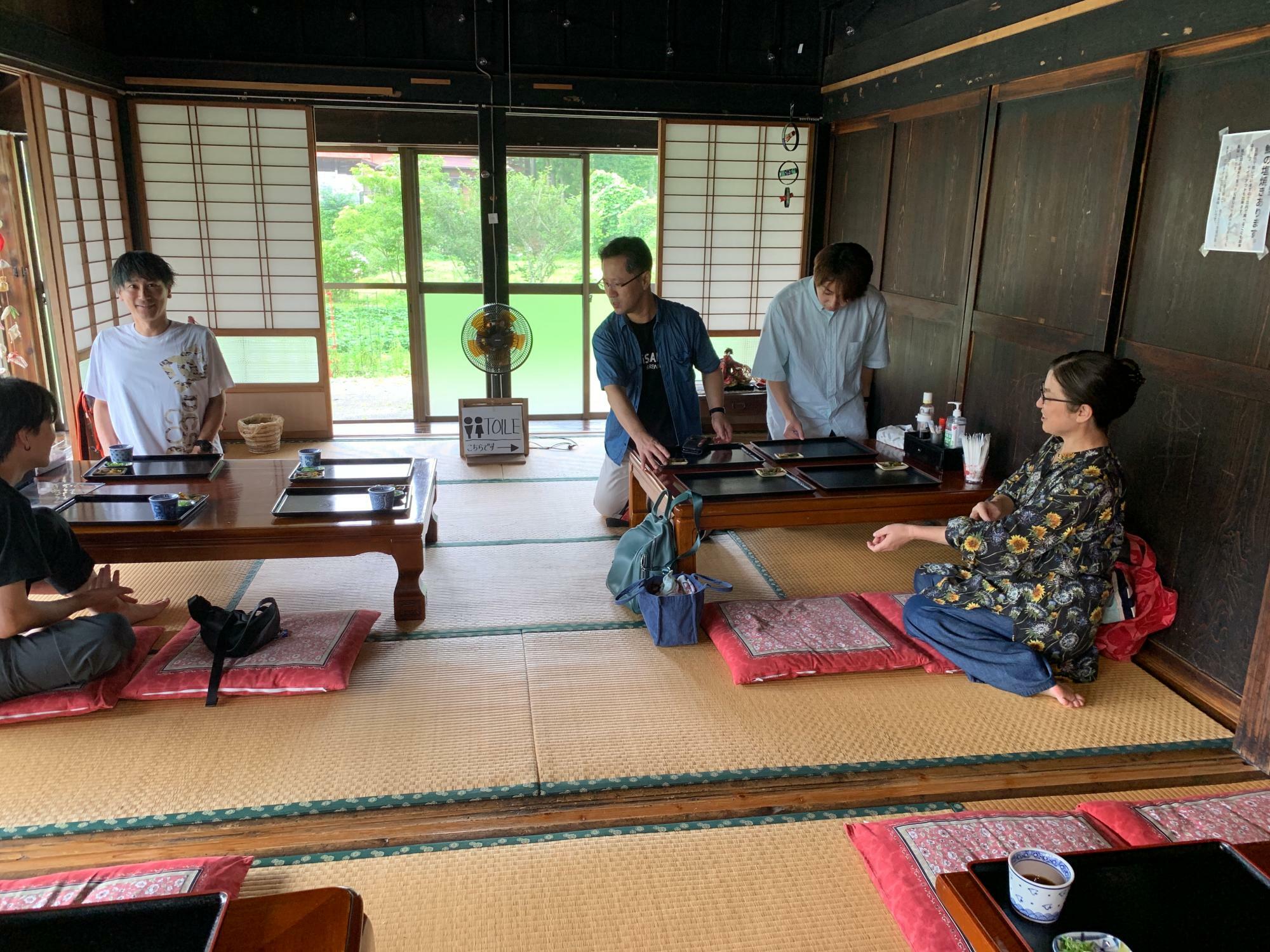 店舗内は寛げる雰囲気