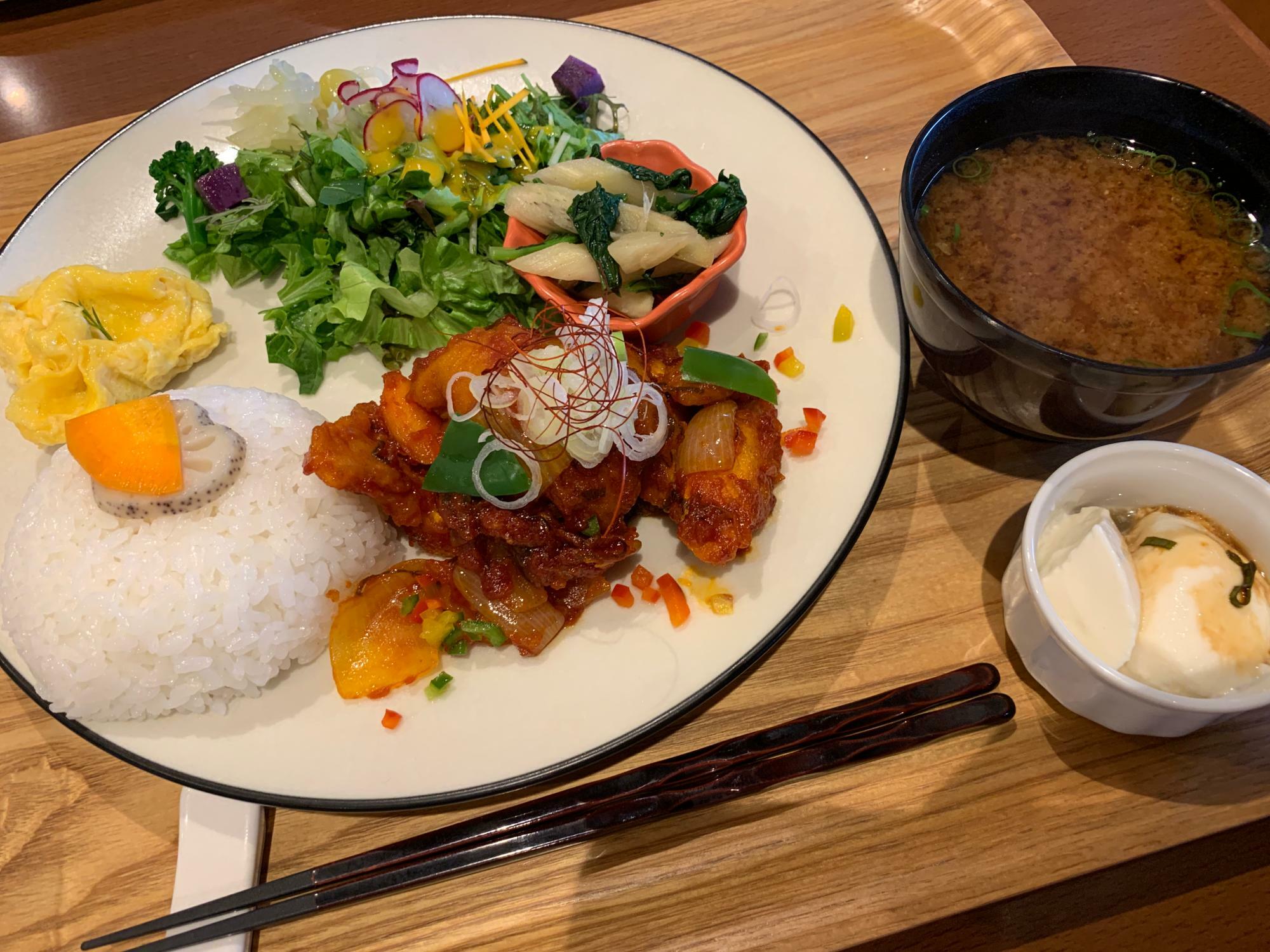 本日のロータスランチ