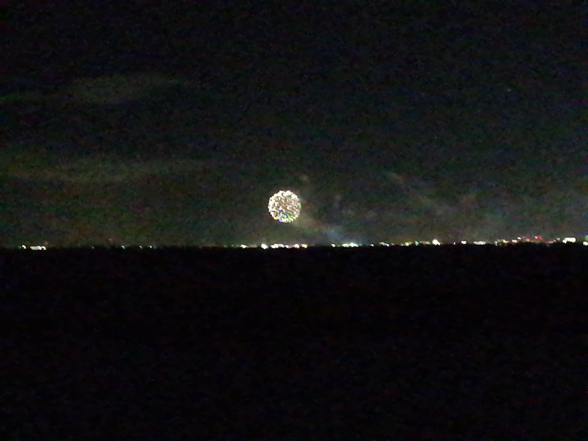 マリーナ河芸から見た花火