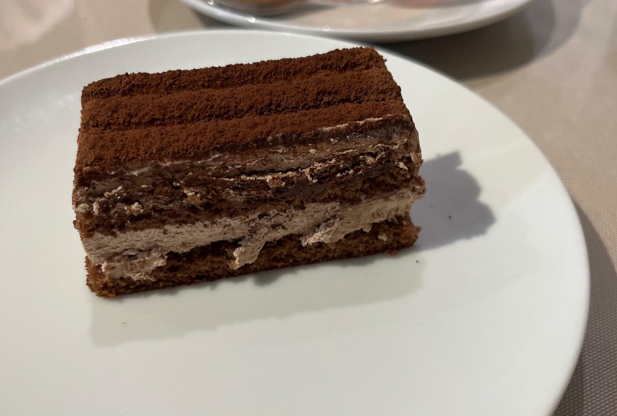 ランチセットのチョコレートケーキ