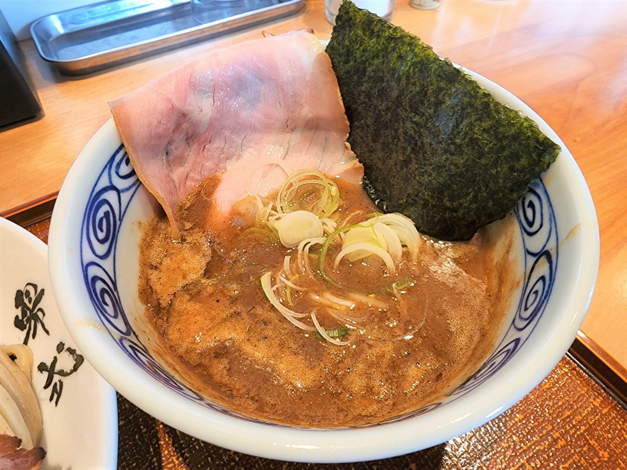 「つけ麺 零式（ZEROSHIKI）」つけ汁（スープ）。