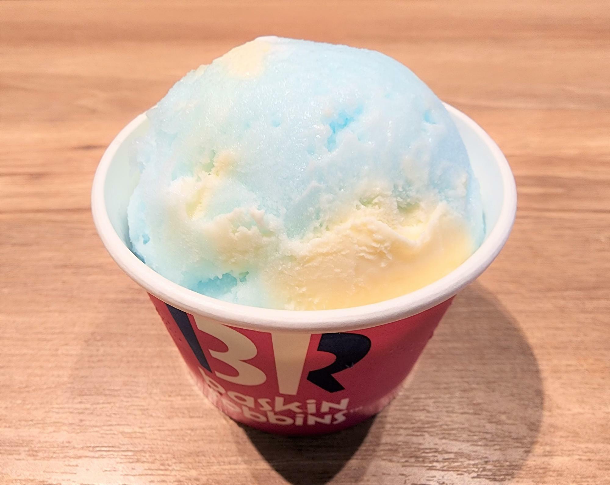 リニューアルオープンした「サーティワンアイスクリーム」イオンモール徳島店で購入したアイスクリーム。