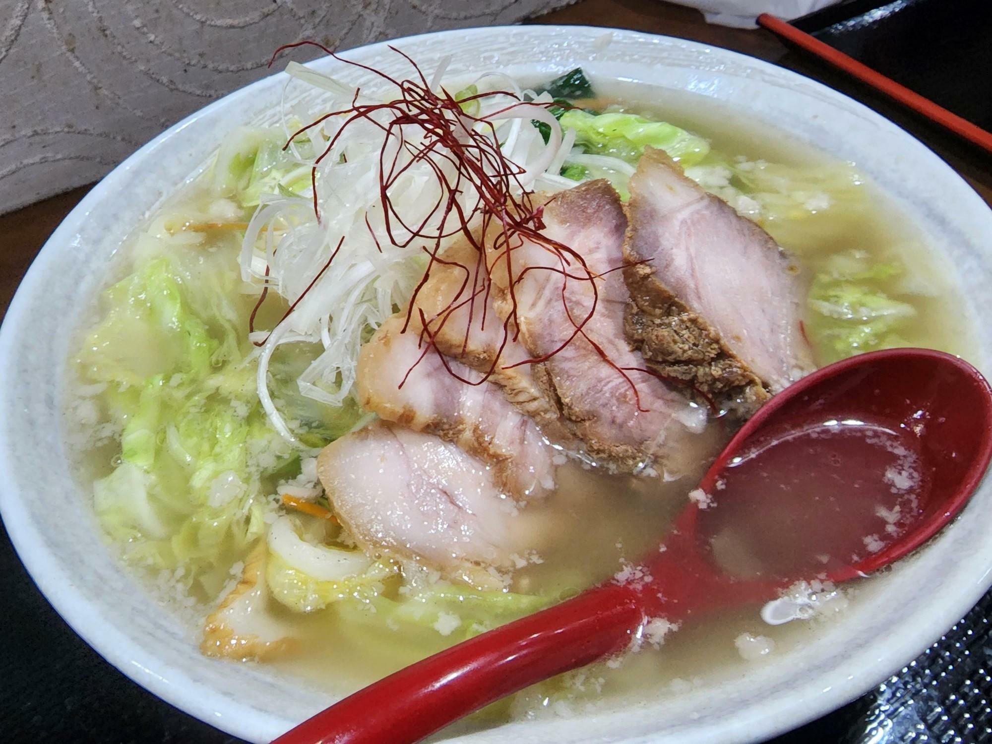 「久保ちゃんぽん」塩チャーシューちゃんぽん麺（並）。