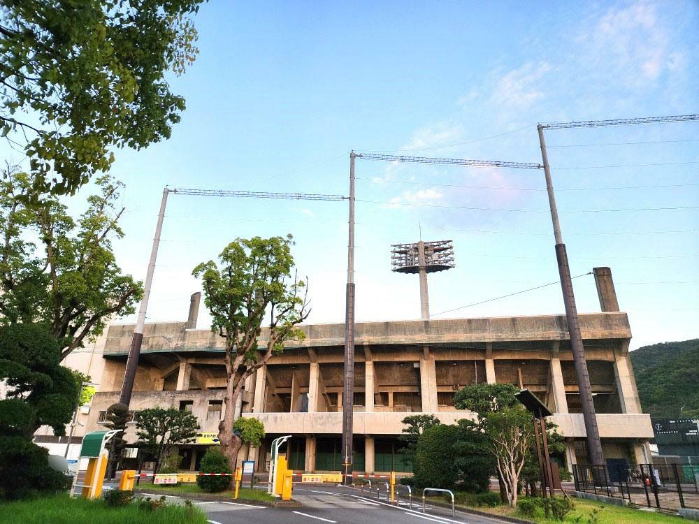 「むつみスタジアム（蔵本公園野球場）」外観。