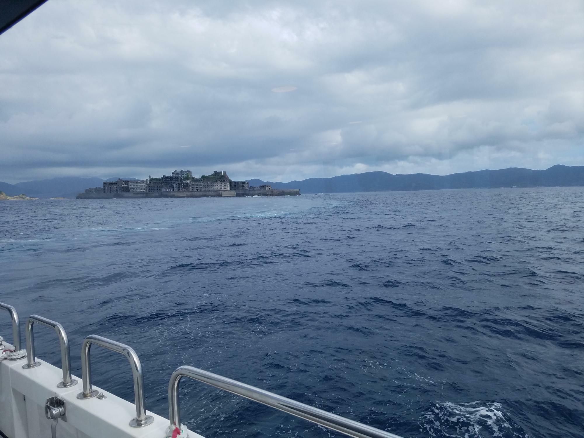 2017年8月に船から見た軍艦島の様子