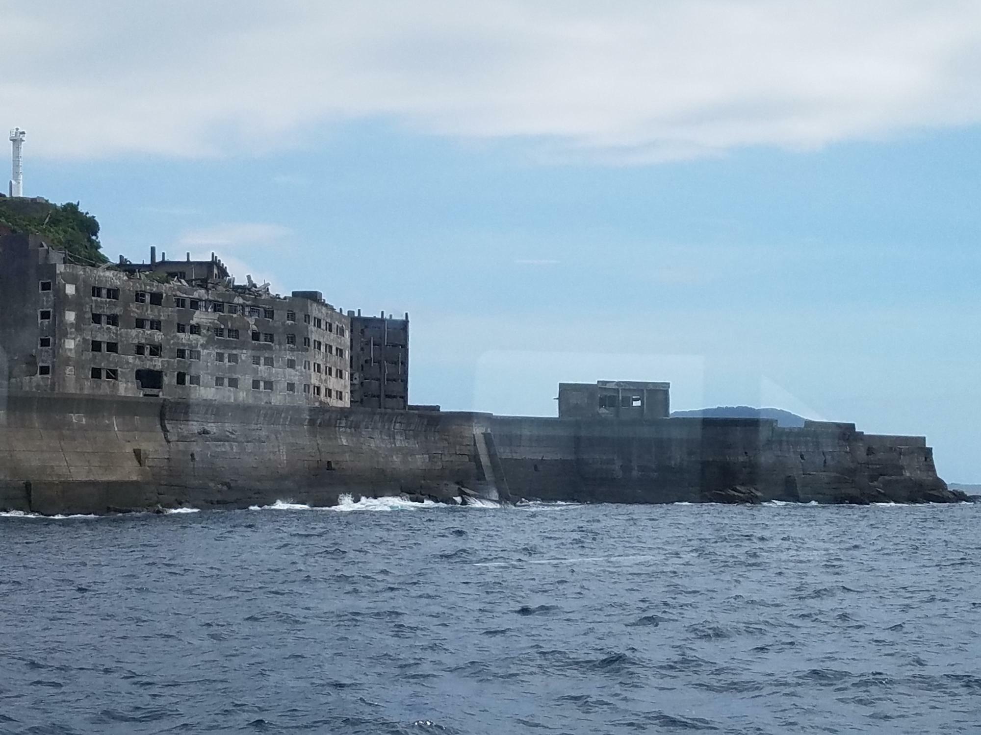 2017年8月に船から見た軍艦島の様子