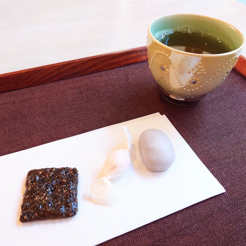 二膳目はほうじ茶