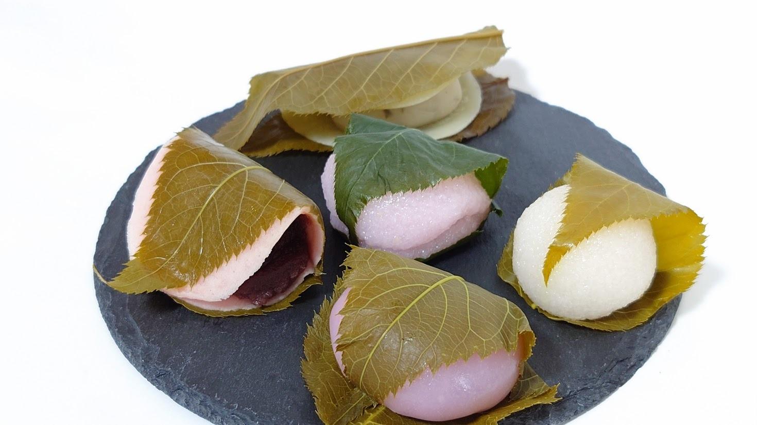 さくら餅ページ さくら餅（こしあん） 70g 8個入り（冷凍便） : 美原製菓