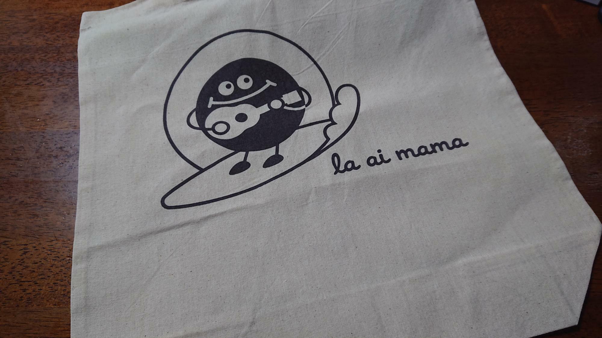 la ai mama kitchen（ラ・アイママキッチン）のトートバッグ
