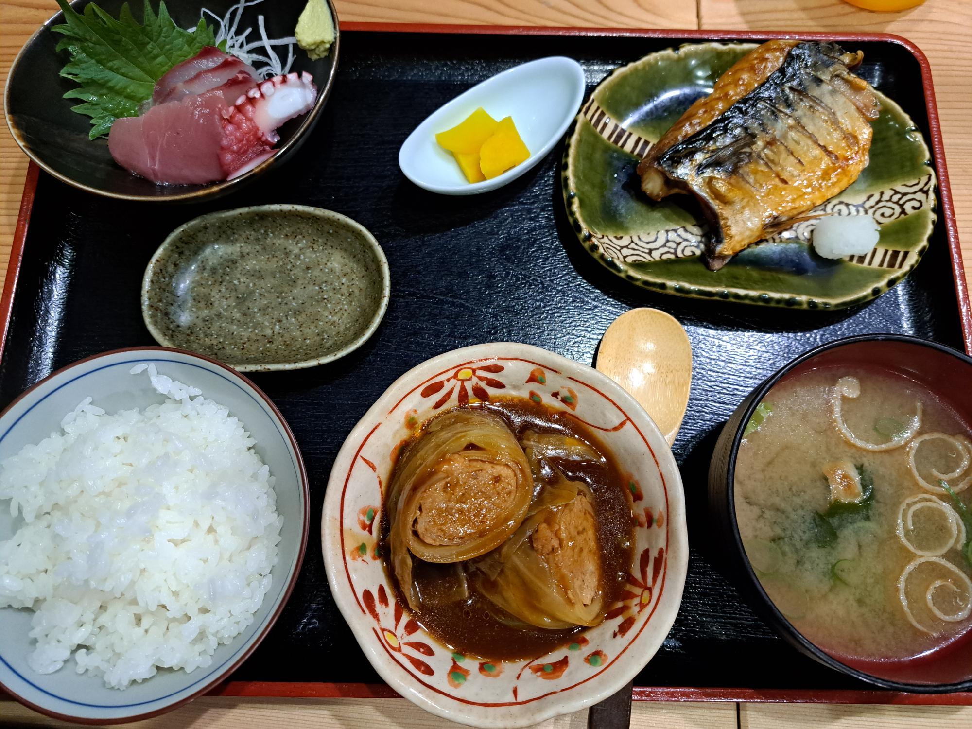 山咲きのよくばり定食