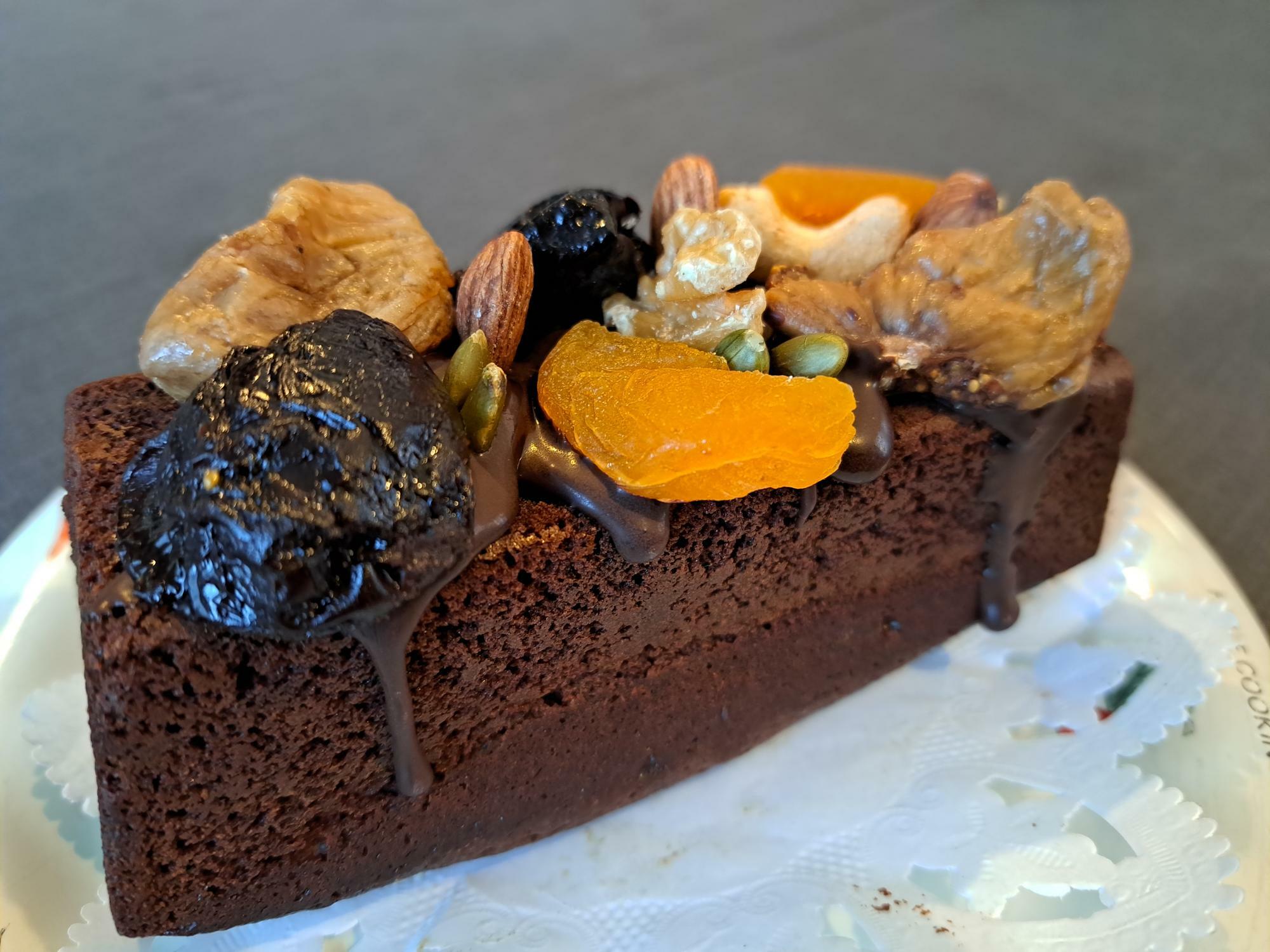 「Les pâtisseries de Yumi（レ・パティスリー・ド・ユミ）」のチョコレートケーキ