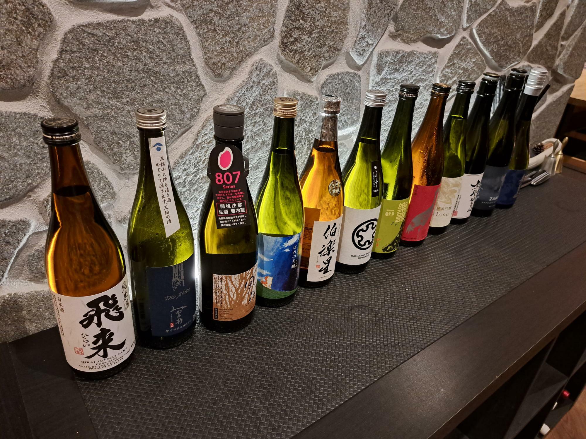蕎麦ダイニング凛の日本酒のラインアップ。