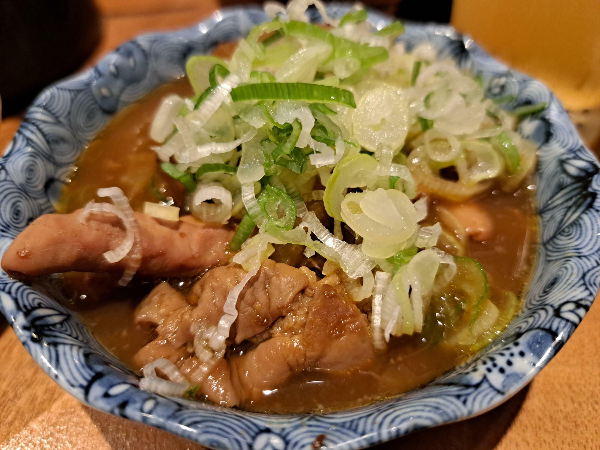 ヤマネ肉店 本八幡店のもつ煮。