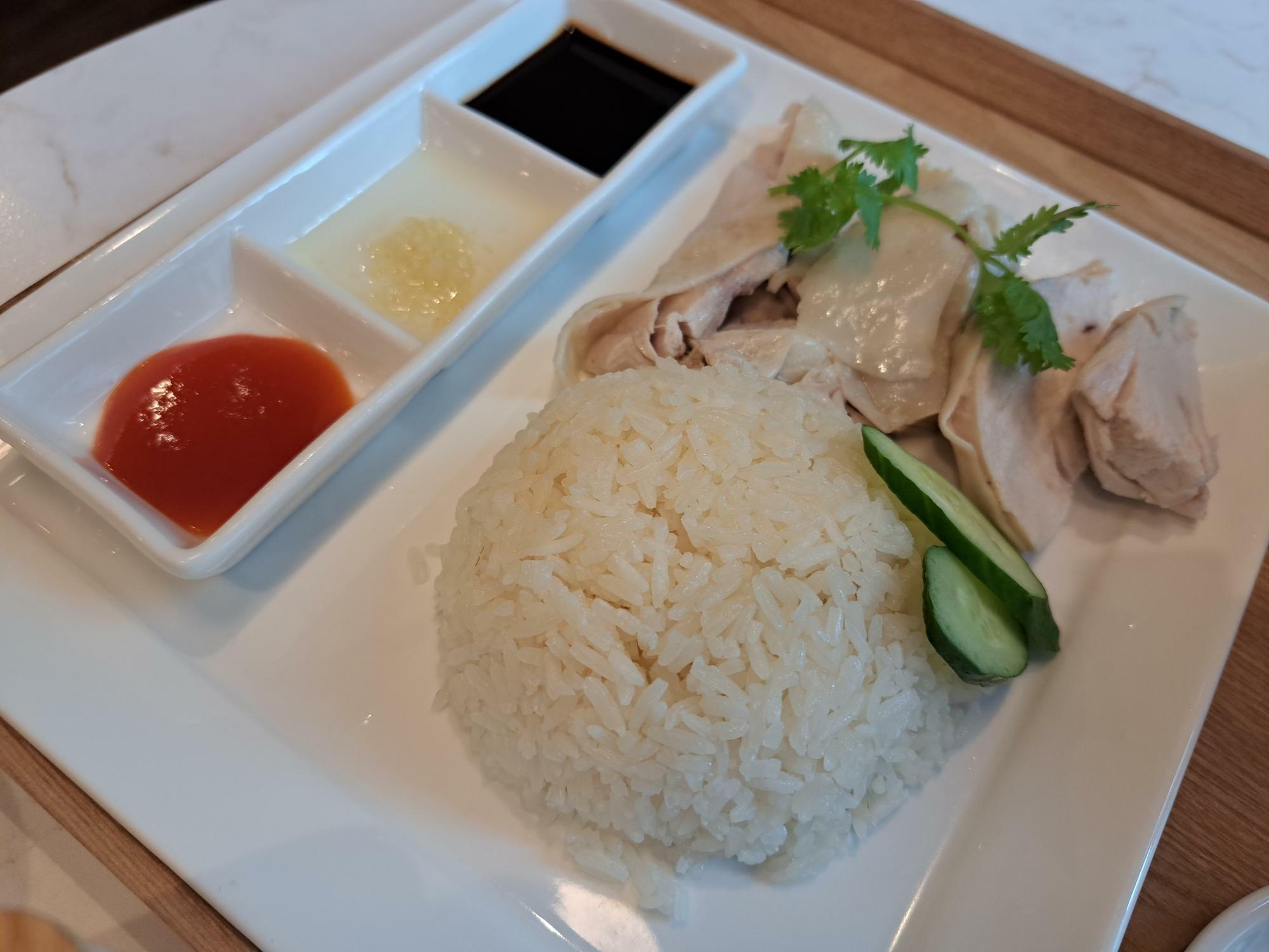 海南鶏飯だけでも大満足。