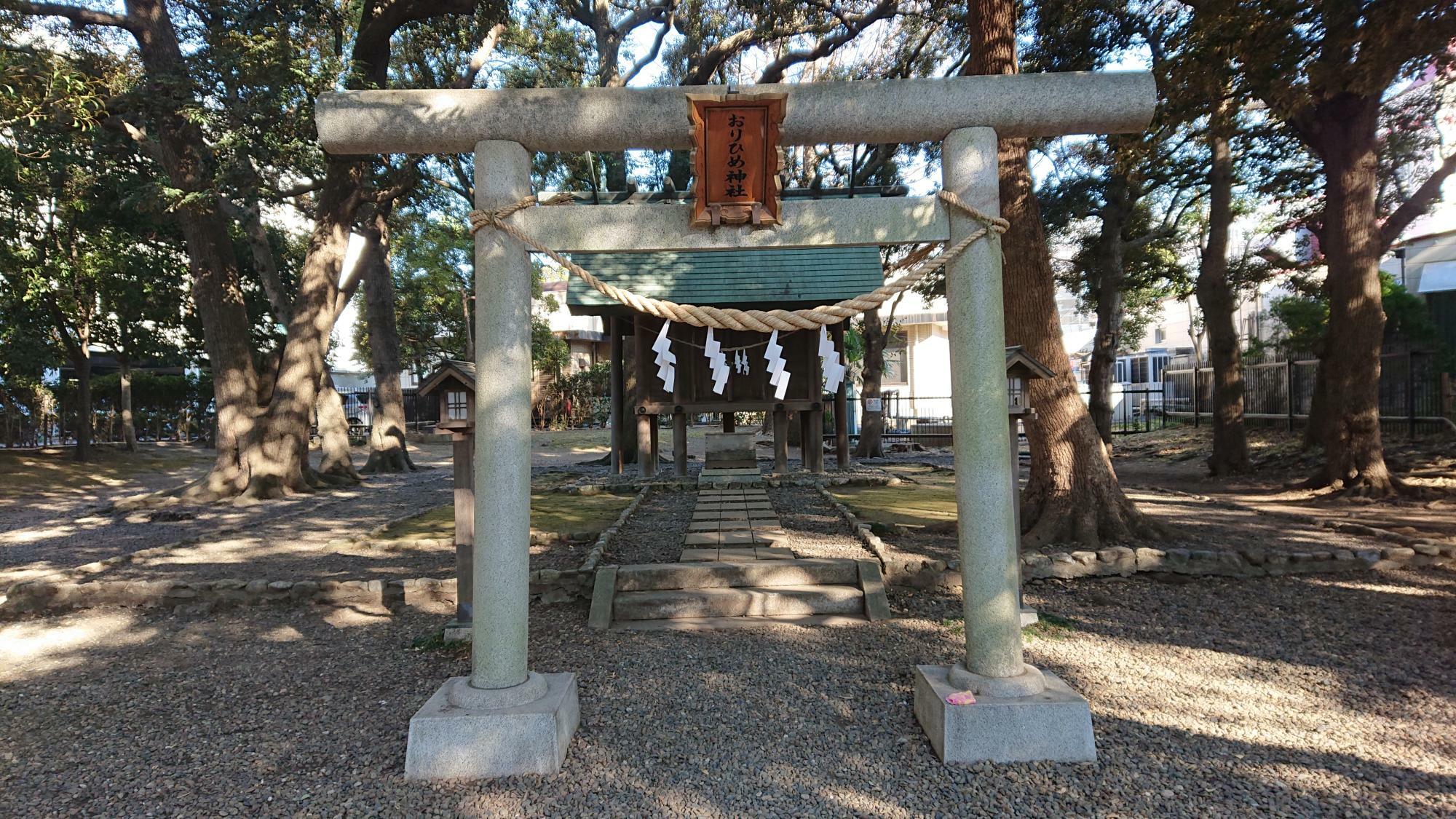 ニッケ鎮守の杜にある「おりひめ神社」。