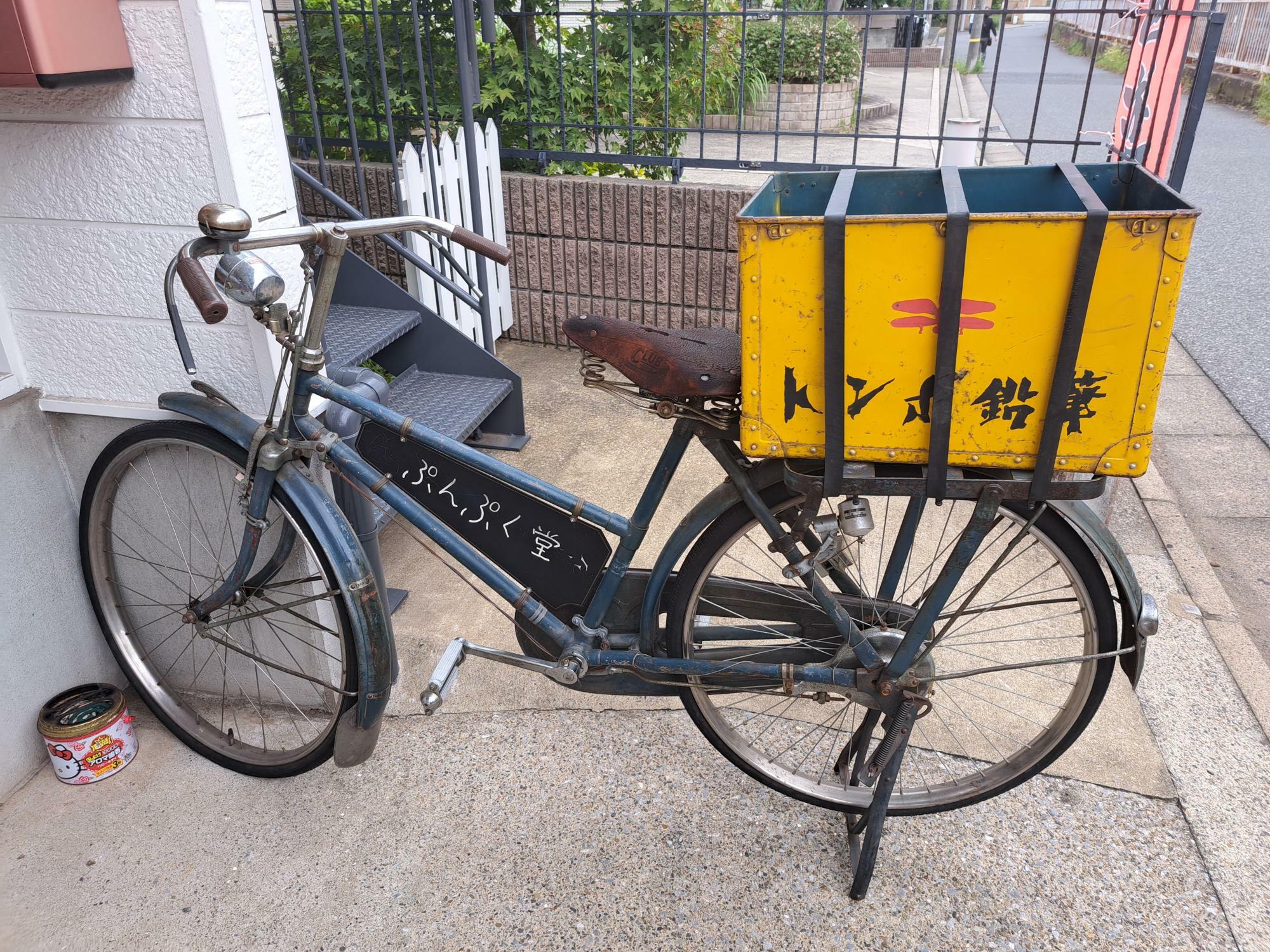 自転車もとっても素敵な雰囲気を醸し出しています。