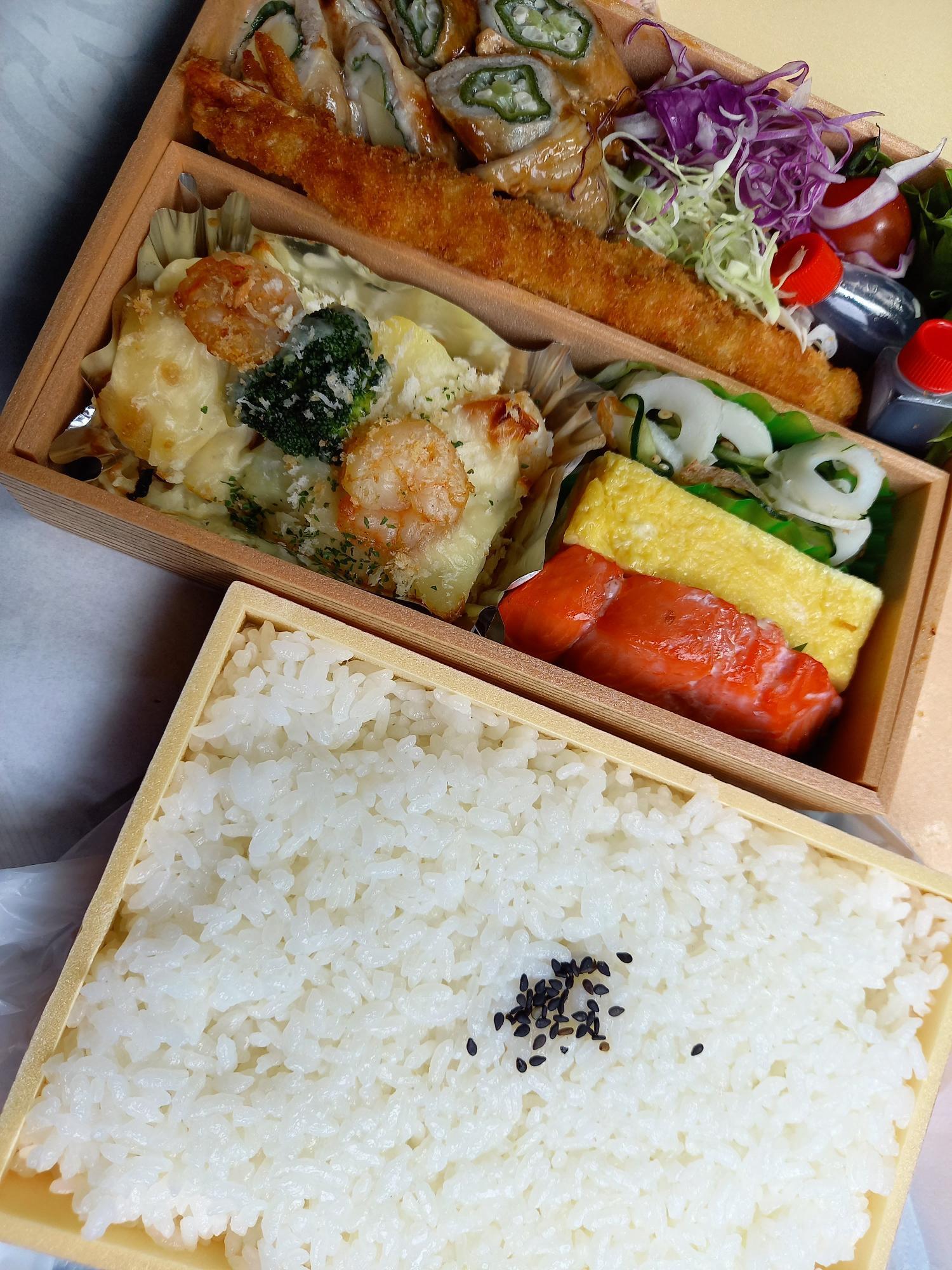 ボリューム満点！キラキラ弁当(ライス大盛り)