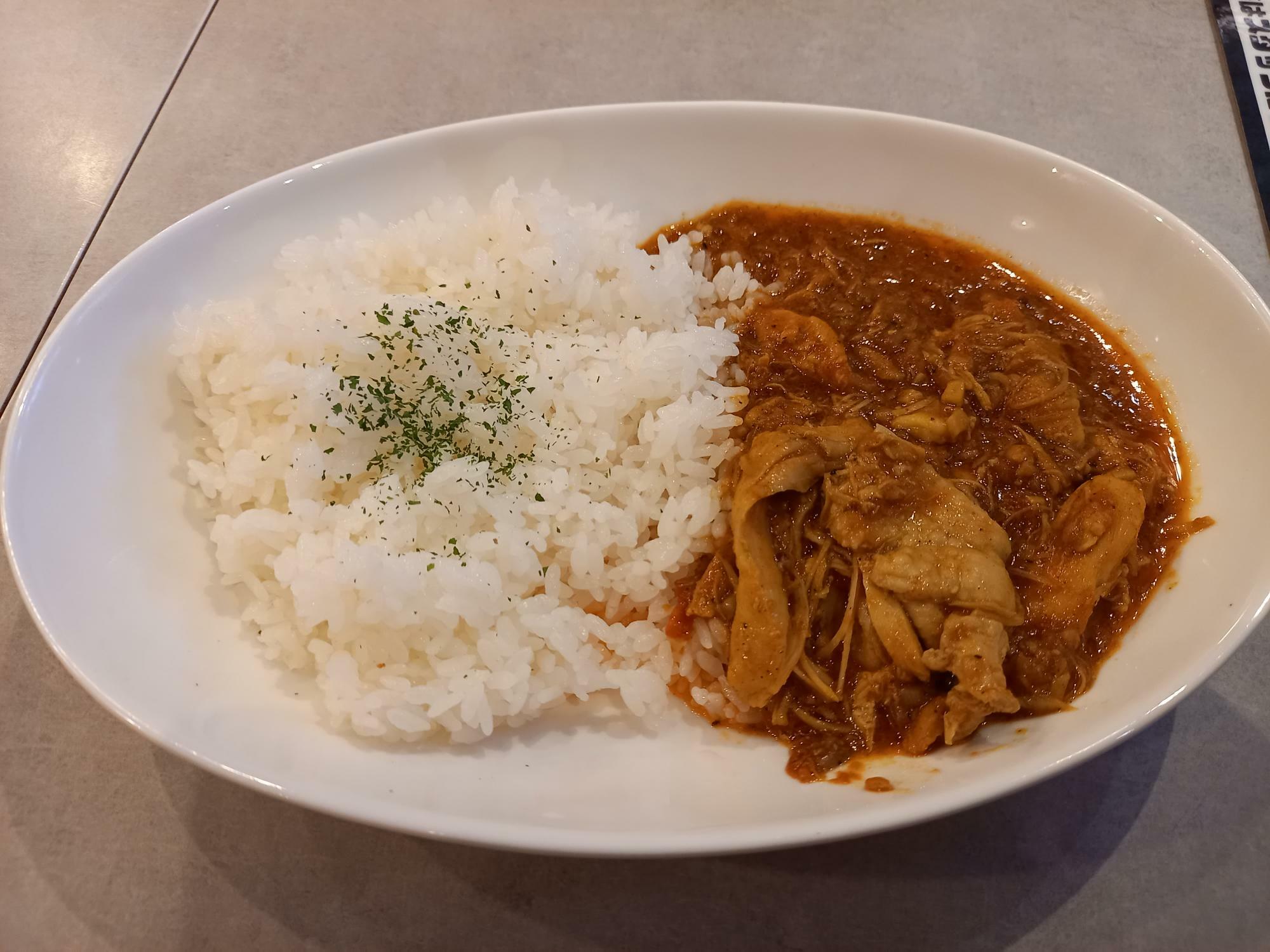 zzz熟成スパイスチキンカレー1200円