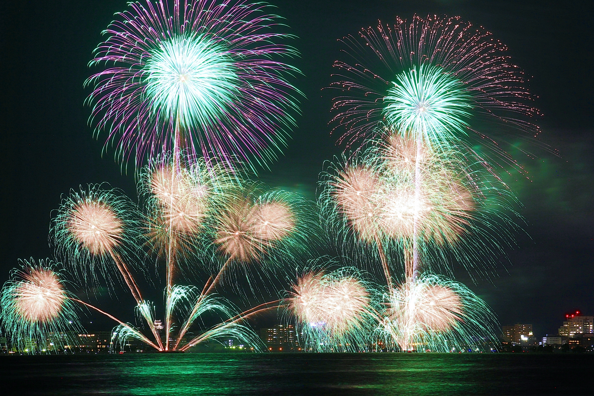 熊野大花火大会 2019 8月17日(土) 有料浜席 1マス席