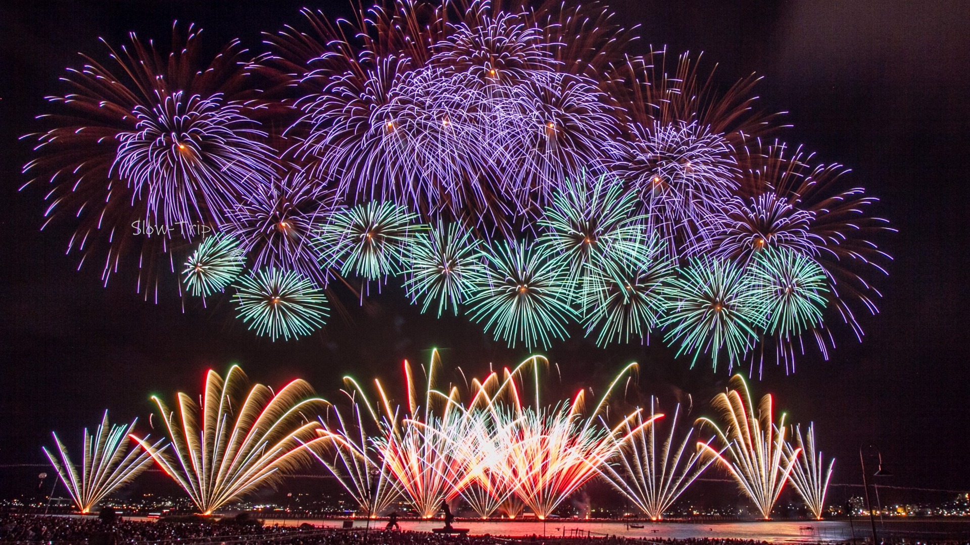 人気商品の 諏訪湖花火大会 石彫公園Bチケット2枚 イベント